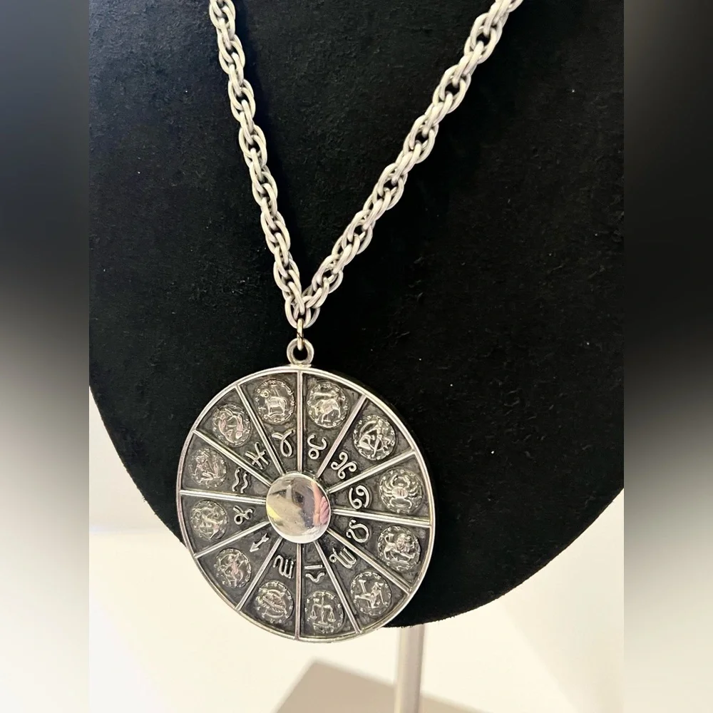 Napier naoier zodiac